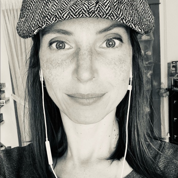 Meet your Posher, Candace - Picture 1 of 1